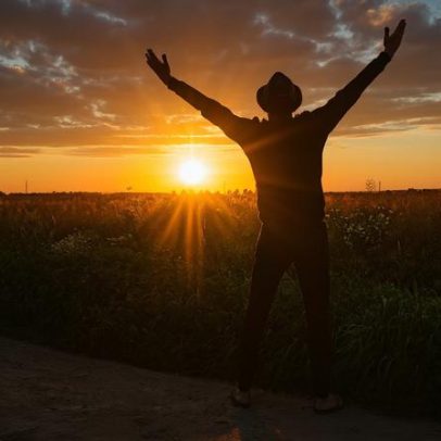Pastor afirma que gratidão abre caminhos espirituais e libera bênçãos
