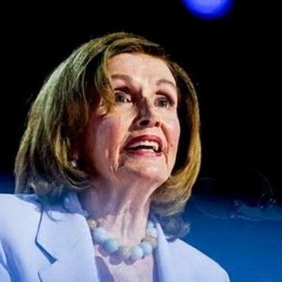 Pelosi diz que presidente(a) dos EUA mulher é improvável