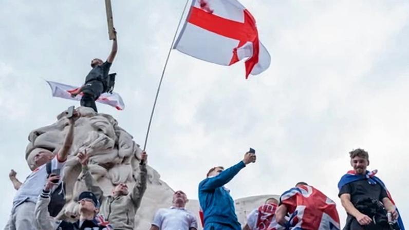 There was a significant presence of Christian symbols, including wooden crosses, at a march organised by Unite the Kingdom in September.