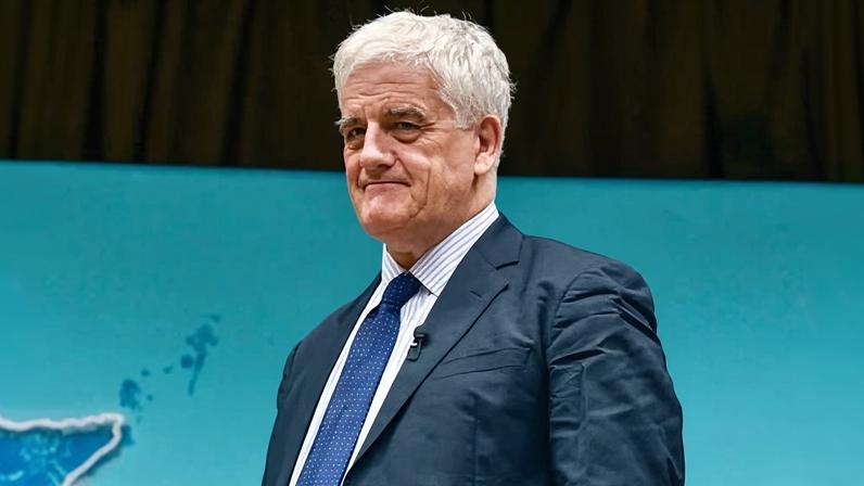 Candidato reformista que mandou Lammy voltar questiona lealdade de parlamentares