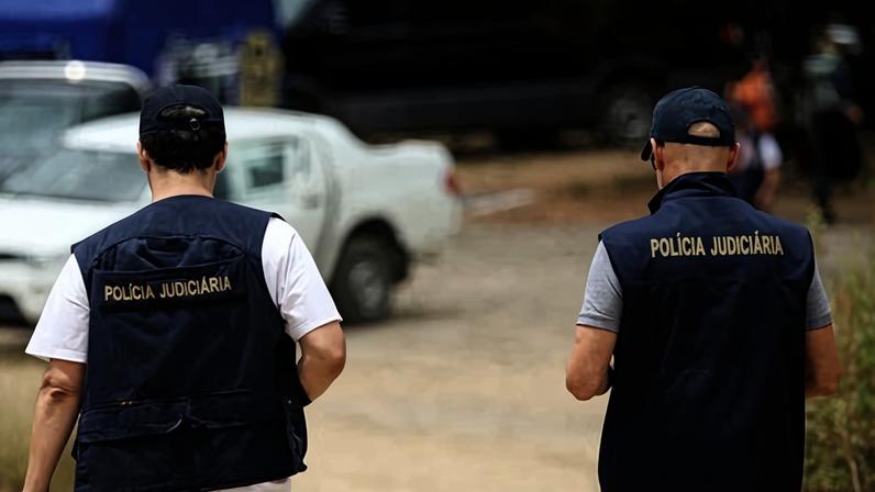 Garoto britânico de 13 anos morre esfaqueado em Portugal, segundo relatos