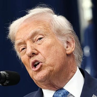 Trump intensifica discurso anti-imigração, chamando imigrantes de 'lixo'