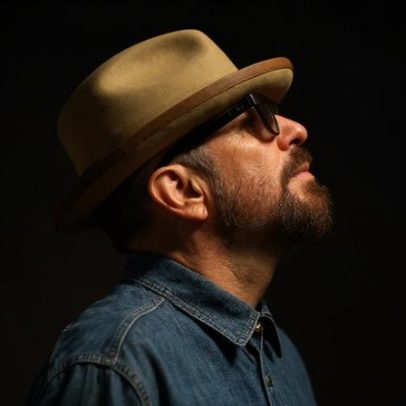 Dave Stewart: músicos devem abraçar a IA como força imparável