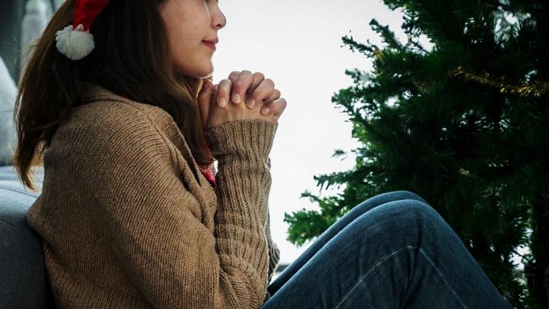 6 Prayers for Moms This Christmas