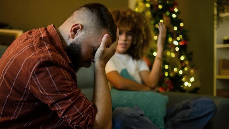 Como lidar com desacordos no casamento durante o Natal com equilíbrio
