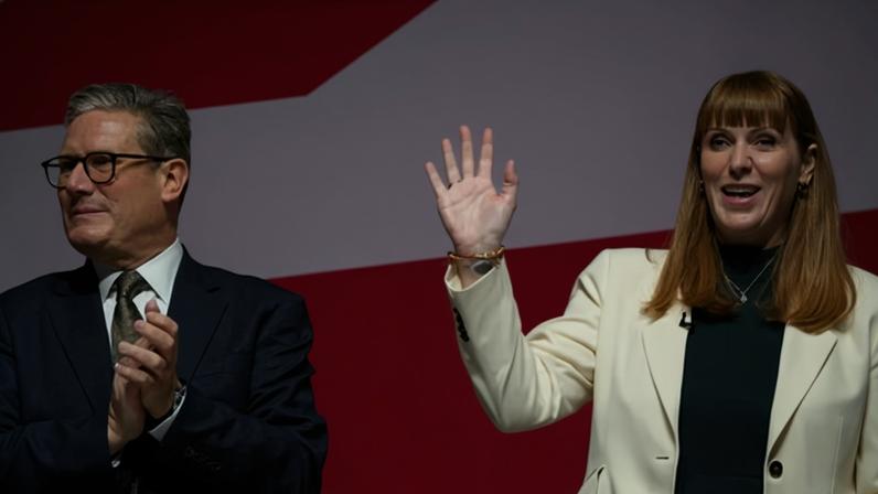 Starmer confirma que Rayner voltará ao gabinete