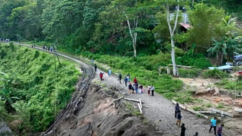 Sri Lanka devastada por ciclone deve solicitar financiamento de perdas e danos