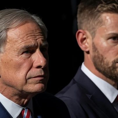 Abbott avança com Turning Point USA em escolas do Texas