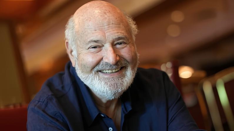 Elwes e Scorsese homenageiam Rob Reiner; laudos de autópsia são selados