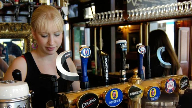Independent brewers say pubs are closing at record rates and more than 100 beer producers folded over the past 12 months.