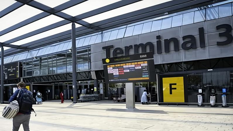 The concourse at Heathrow terminal 3. Photograph: Emmi Korhonen/REX/Shutterstock