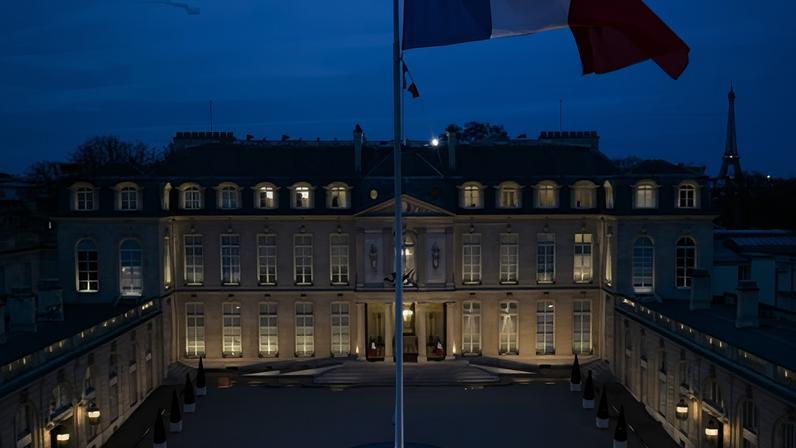 Funcionário do Palácio do Eliseu é acusado de furtar talheres de até €40 mil