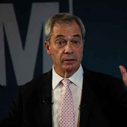 Sobreviventes do Holocausto pedem desculpas a Nigel Farage por comentários antissemíticos