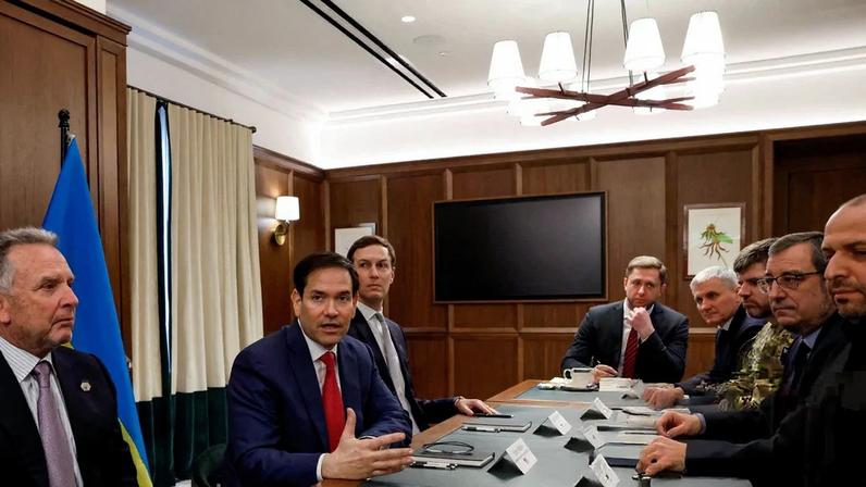 Assessorias de Trump e autoridades ucranianas discutem dia sobre plano de paz