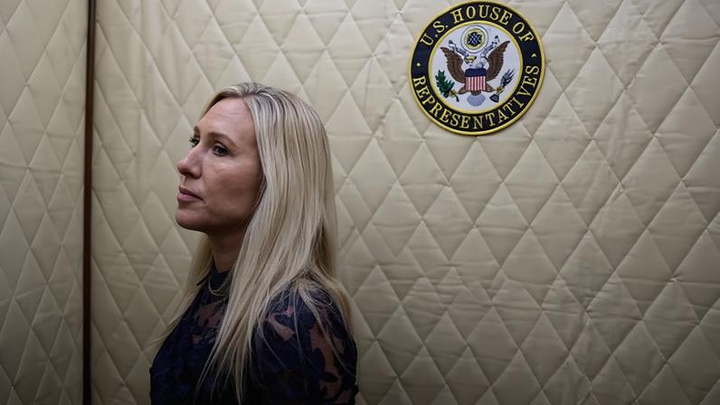 Greene admite ingenuidade ao acreditar que Trump é homem do povo