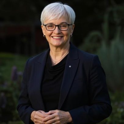 Vice-reitora da University of Melbourne, Emma Johnston, morre aos 52 anos