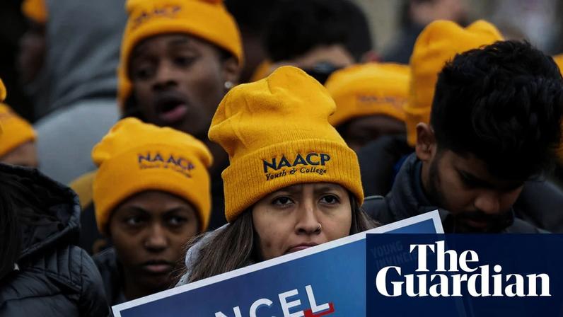 Protesters rally in favor of cancelling student debt.