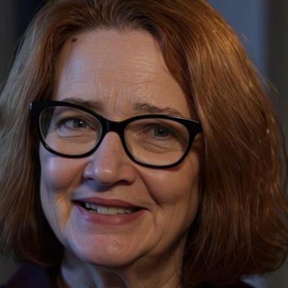 Julgue-me pelo que faço, diz novo presidente da EHRC após críticas trans