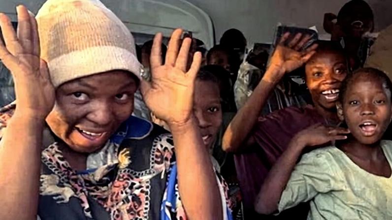Mais 130 crianças sequestradas na Nigéria são liberadas