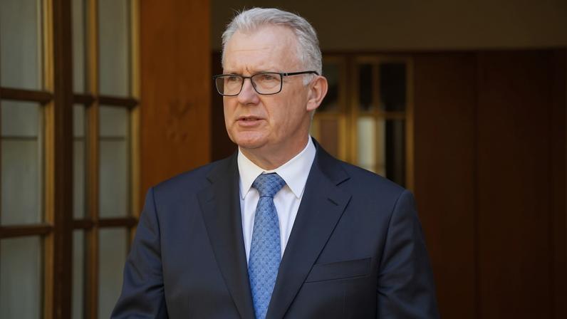 Visto australiano de britânico é cancelado após acusação de símbolos nazistas