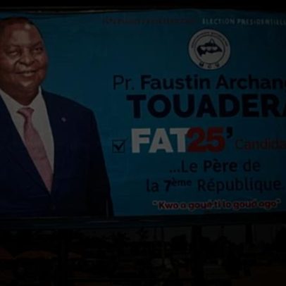 República Centro-Africana faz pleito enquanto presidente busca terceiro mandato