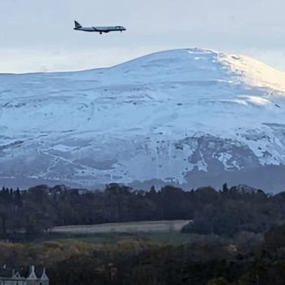Aeroporto de Edimburgo suspende todos os voos