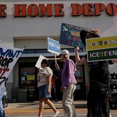 Consumidores americanos evitam negócios alinhados a Trump no período de festas