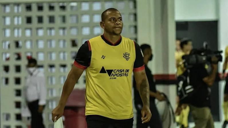 Walter em ação com a camisa do Vitória (Foto: Pietro Carpi / ECVitória)