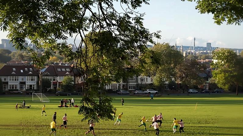 Estrelas pedem manter freio da Sport England sobre venda de campos