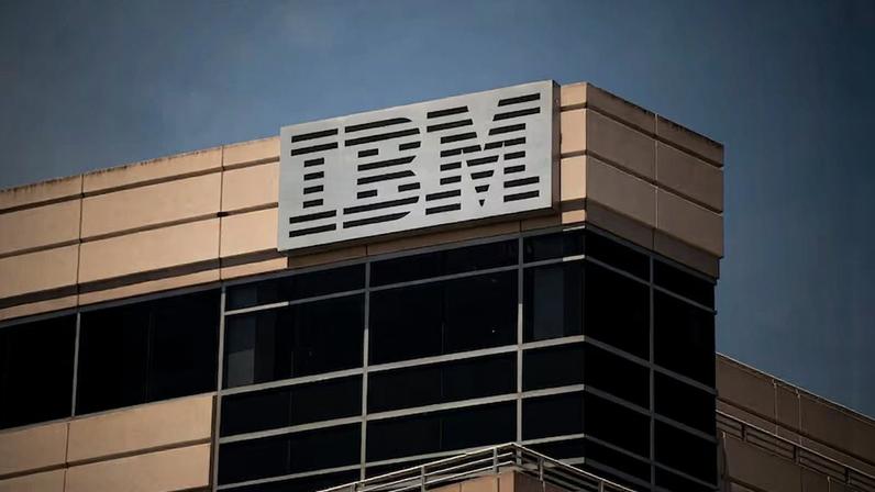 IBM compra plataforma de fluxo de dados Confluent por US$ 9,3 bi para expandir em IA | Pioneira em computadores mainframe, a empresa tem tentado reposicionar seus negócios em torno da IA nos últimos anos