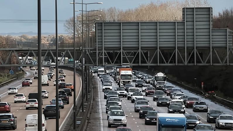 Heavy traffic on the M25 motorway in Surrey in 2022
