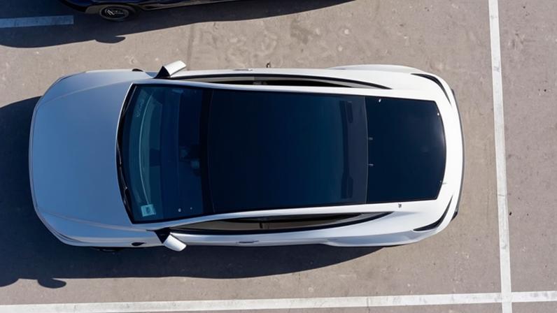 Vendas da Tesla na UE caem, rivais chineses crescem