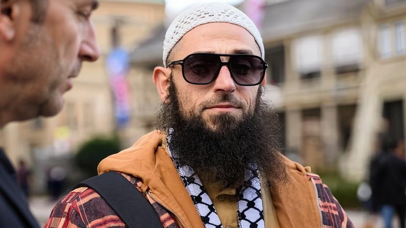 Conselho de Sydney busca encerrar centro islâmico ligado a pregador controverso Wisam Haddad