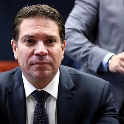 Ramagem venderá curso online para se manter nos EUA, diz esposa
