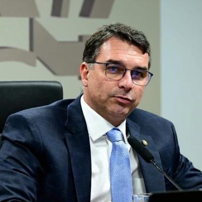 Flávio comenta reação de Tarcísio à candidatura e diz que pode não ir até o fim
