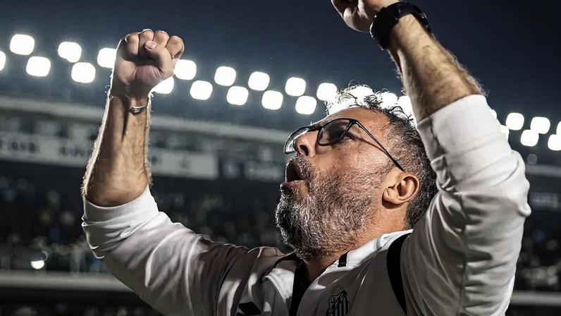 Alexandre Mattos, executivo de futebol do Santos (Foto: Raul Baretta/ Santos FC)
