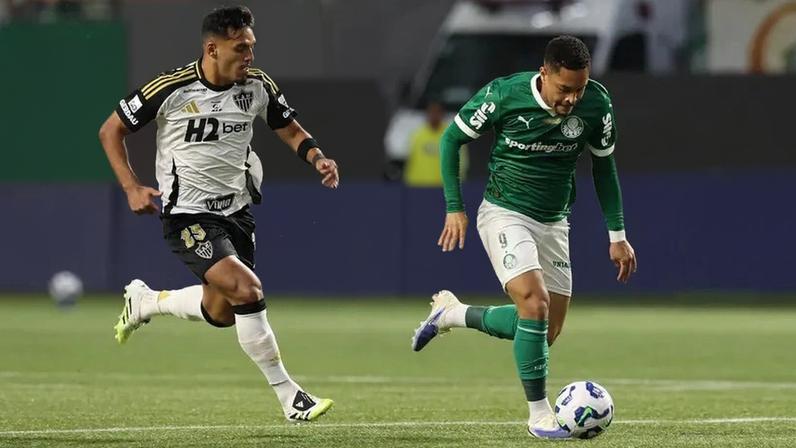 Vitor Roque em ação na partida entre Palmeiras e Atlético-MG (Foto: Cesar Greco/Palmeiras/by Canon)
