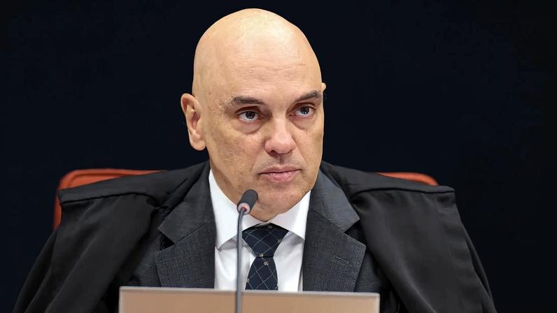 Ministro Alexandre de Moraes em sessão da Primeira Turma do STF.