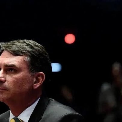 Flávio aposta na força de Bolsonaro e na rejeição a Lula para 2026