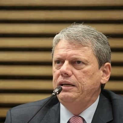 Tarcísio pressiona pesquisadores a optar por subsídio como remuneração