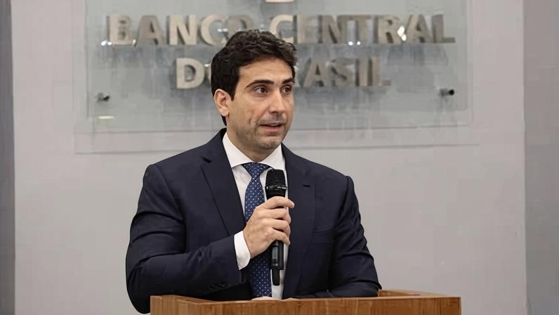 BC apresenta justificativas para Selic em 15% e divulga ata