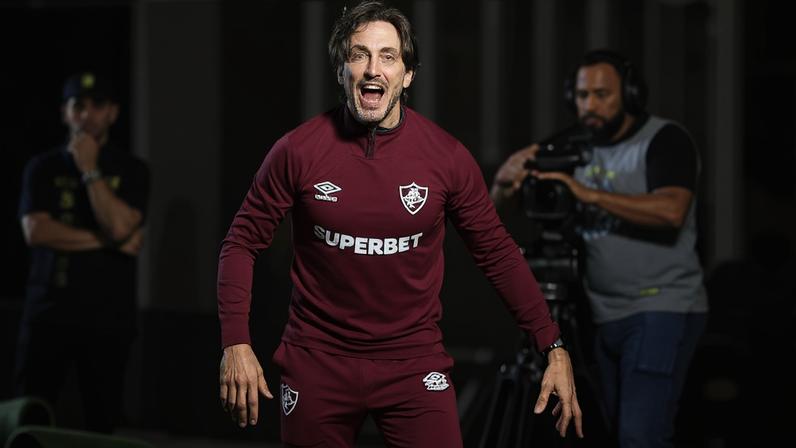 Luis Zubeldía na partida pelo Fluminense (FOTO: LUCAS MERÇON / FLUMINENSE F.C.)