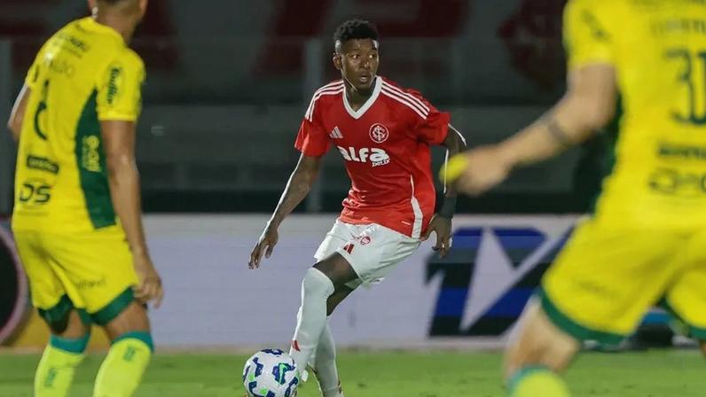 Vitão, zagueiro do Internacional (Foto: Ricardo Duarte/SC Internacional)
