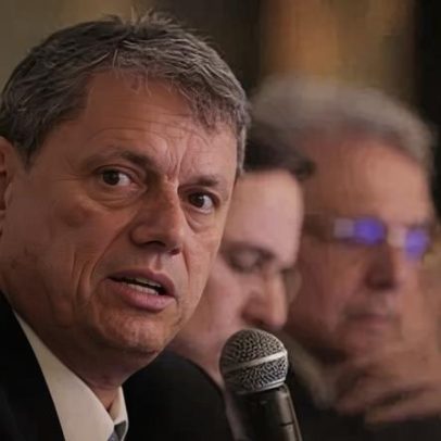 Tarcísio comenta pela primeira vez sobre pré-candidatura de Flávio Bolsonaro