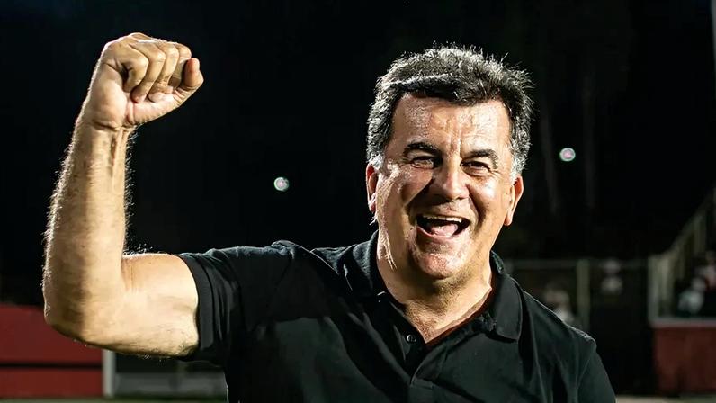 Fábio Mota é reeleito presidente do Vitória com folga