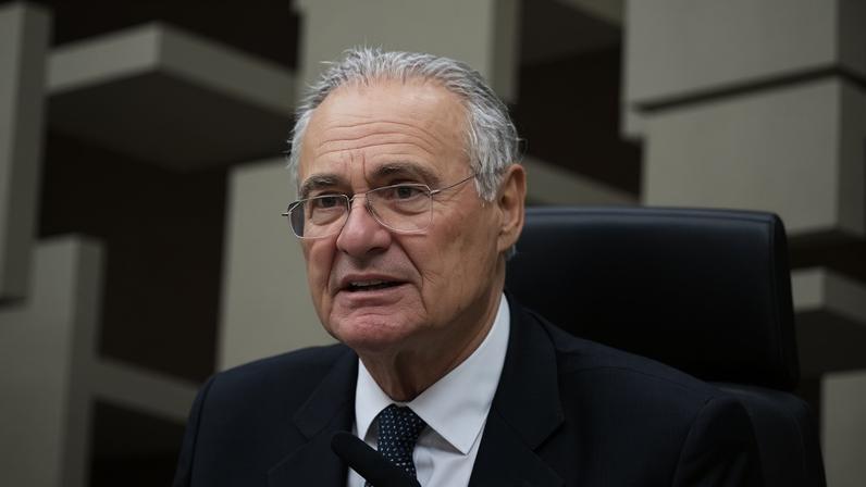 Taxação de bets e fintechs avança no Senado