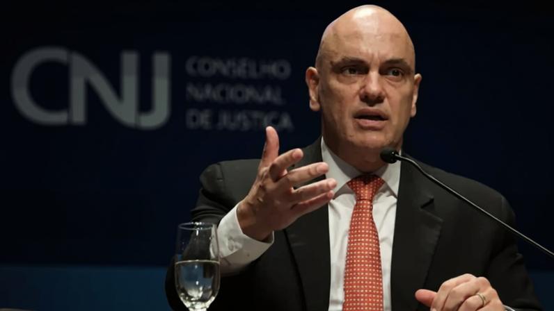 Alexandre de Moraes, durante o 19º Encontro Nacional do Poder Judiciário (ENPJ). Na ocasião, o ministro foi aplaudido após defender volta de adicional a juízes. (Foto: Rômulo Serpa/CNJ)