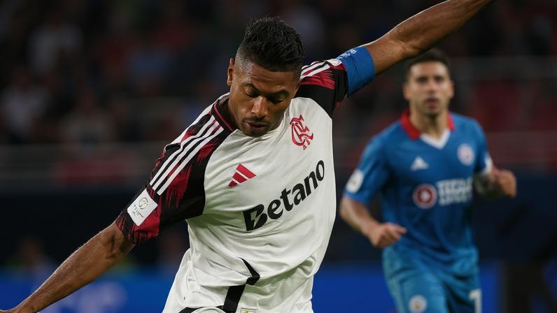 Bruno Henrique em Cruz Azul x Flamengo (Foto: Gilvan de Souza/Flamengo)
