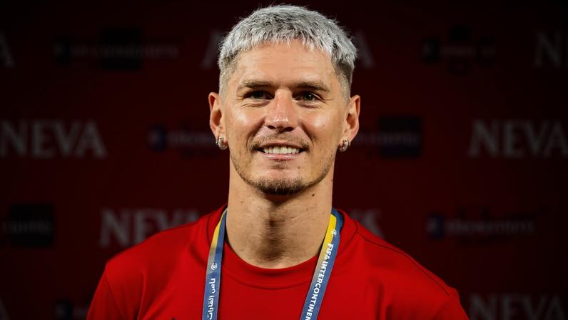 Varela antes da partida contra o Pyramids (Foto: Adriano Fontes / Flamengo)