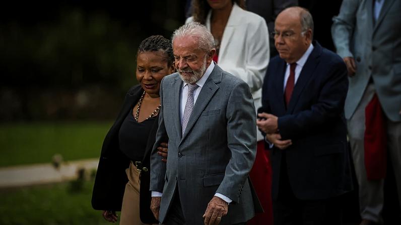 Lula e ministros se reúnem na Granja do Torto para reunião ministerial de final de ano. (Foto: Fabio Rodrigues-Pozzebom/Agência Brasil)